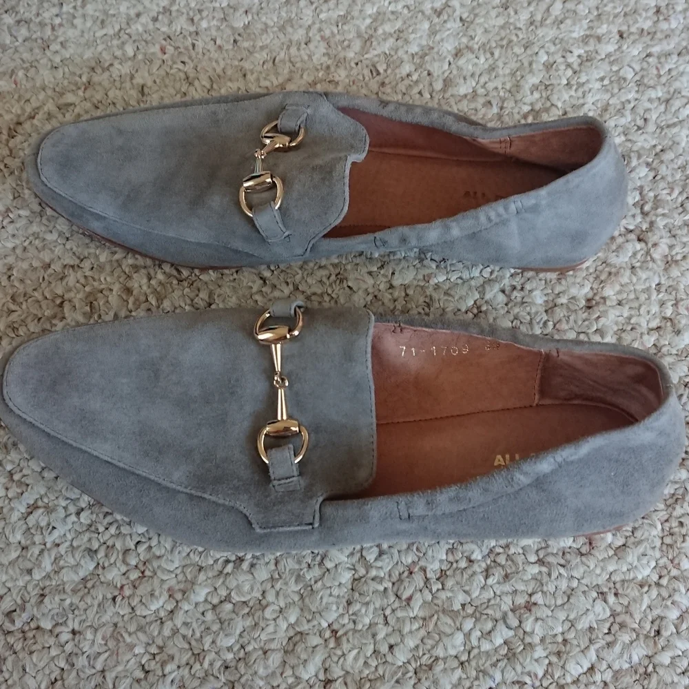 ALL BLACK gray suede horsebit Loafers with Gold Accent size 8